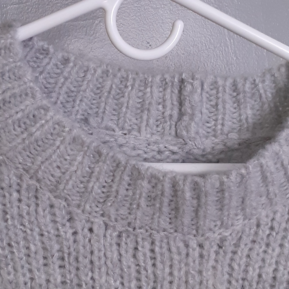 Sweater - Picture 3 of 4